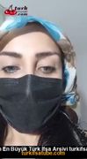 Türbanlı Boncuk Mastürbasyonla Boşalınca Düştü