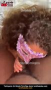 Yarrağı ağzına sokan siyah seksi